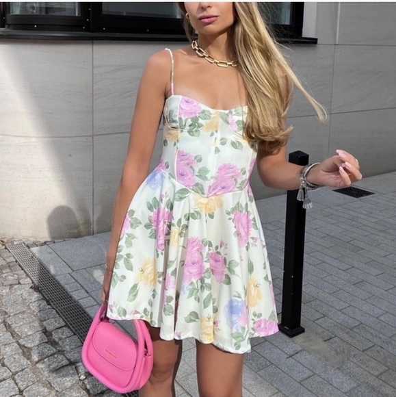 Zara Dresses & Skirts - NWT ZARA *  Floral Corset Bustier Dress